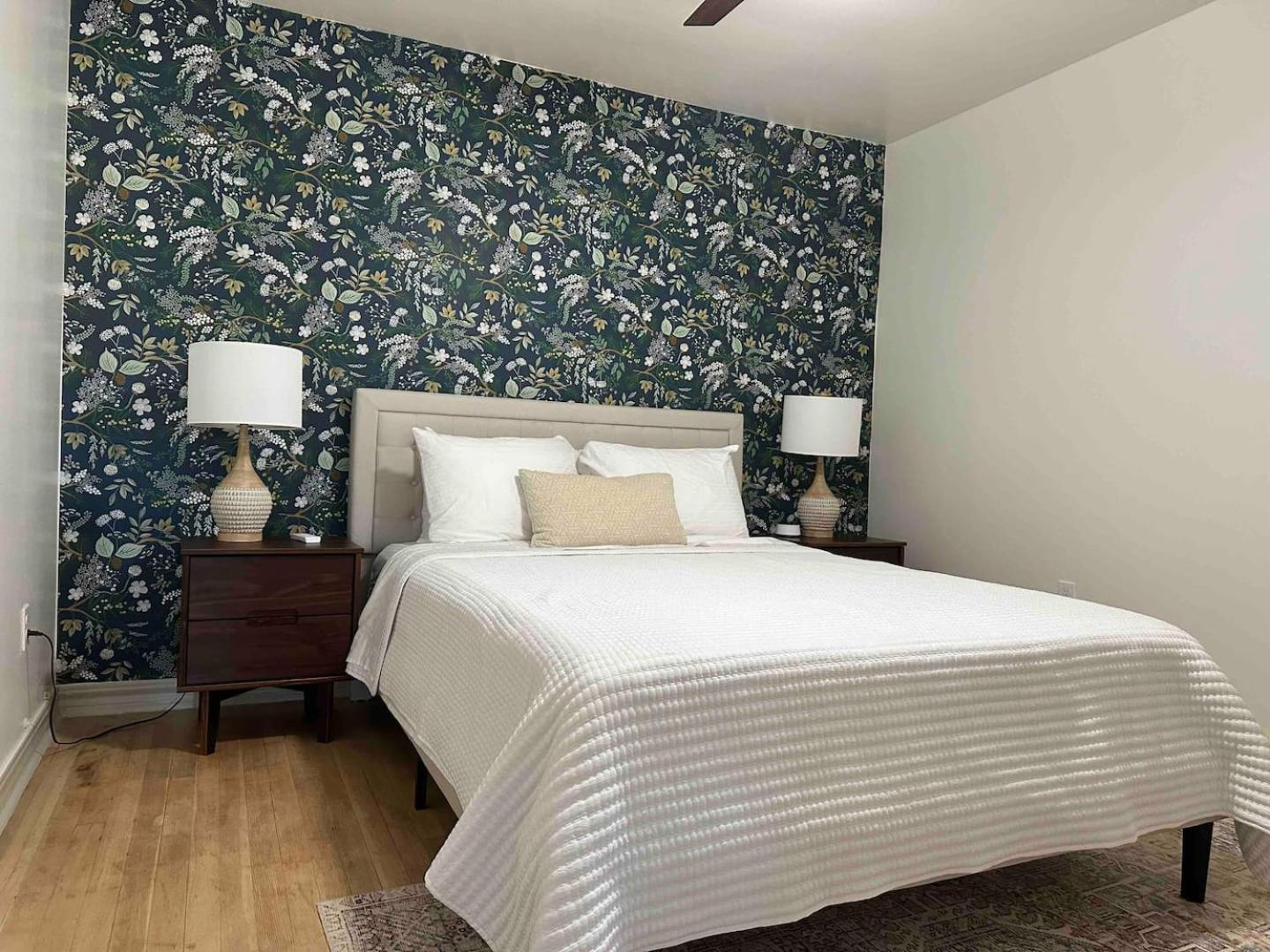 Campus Cottage Kng Bed! Walk To Uco And Downtown 에드몬드 외부 사진